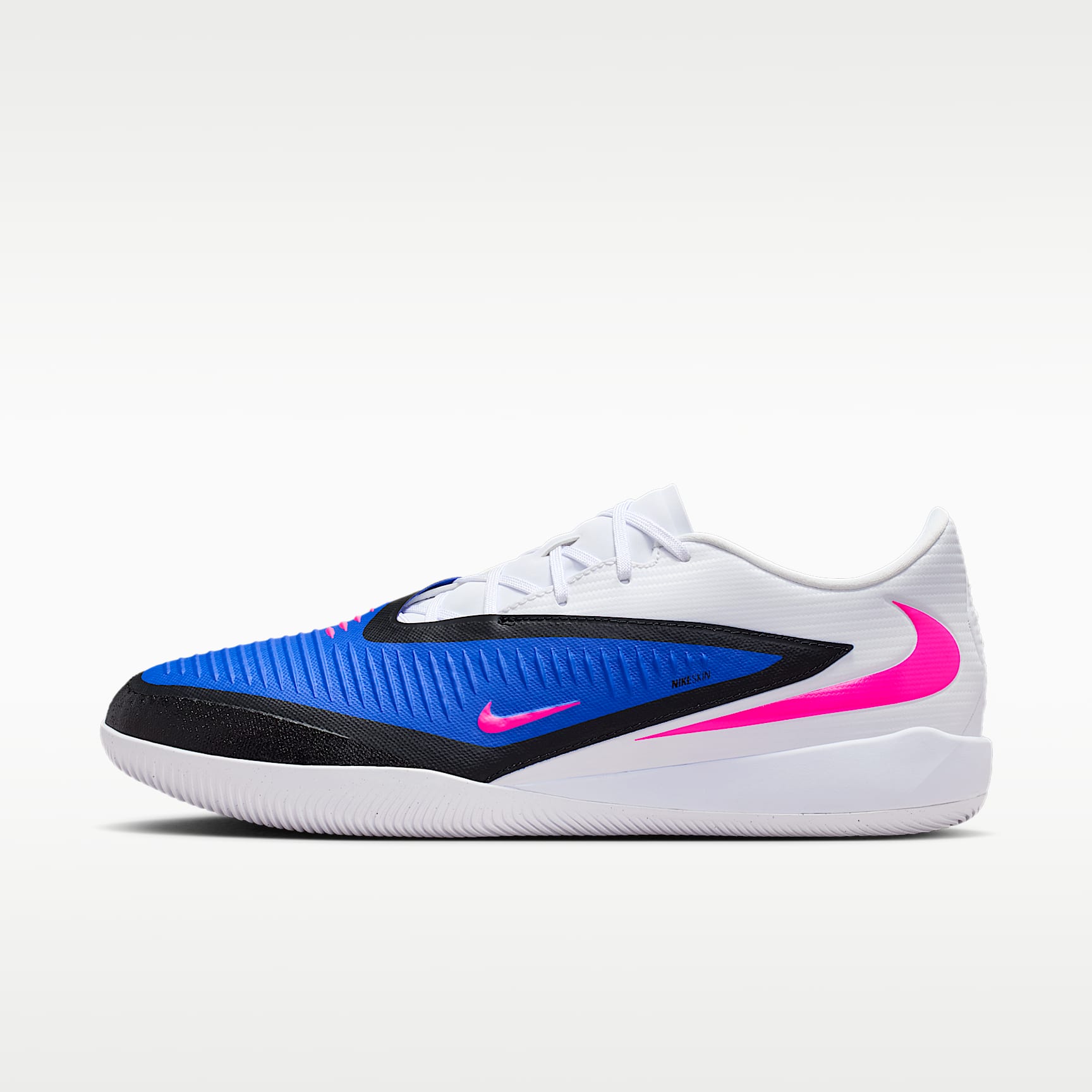 Nike Phantom 6 Low Academy Indoor/Court Soccer Shoes. Nike.com